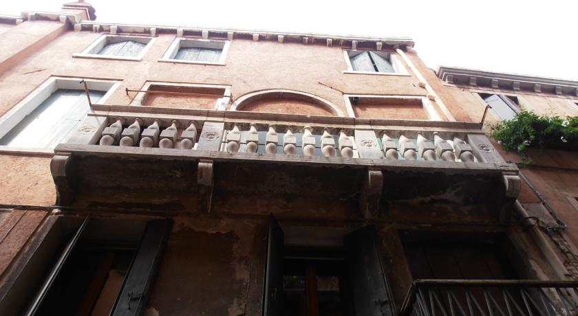 Фото 
Domus Rosa
