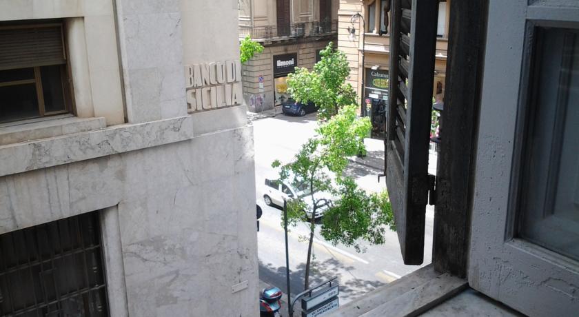 Фото 
Hotel Royal Plaza
