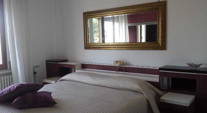 Фото 
Novo Hotel Rossi
