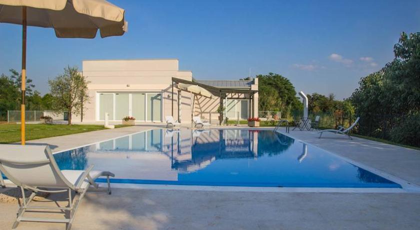 Фото 
Hotel Victoria
