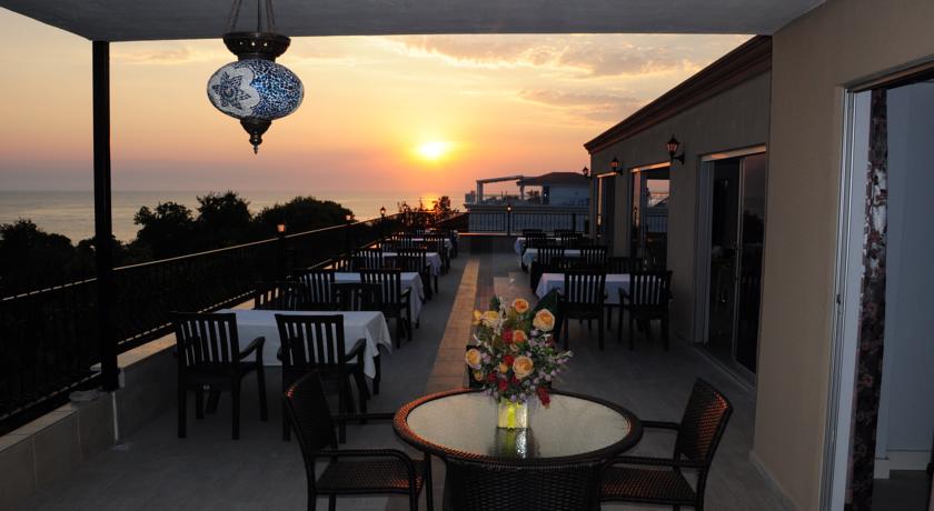 Фото 
Beachway Hotel
