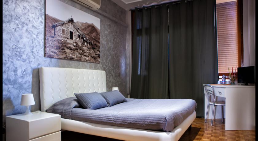 Фото 
UNA Hotel Bologna
