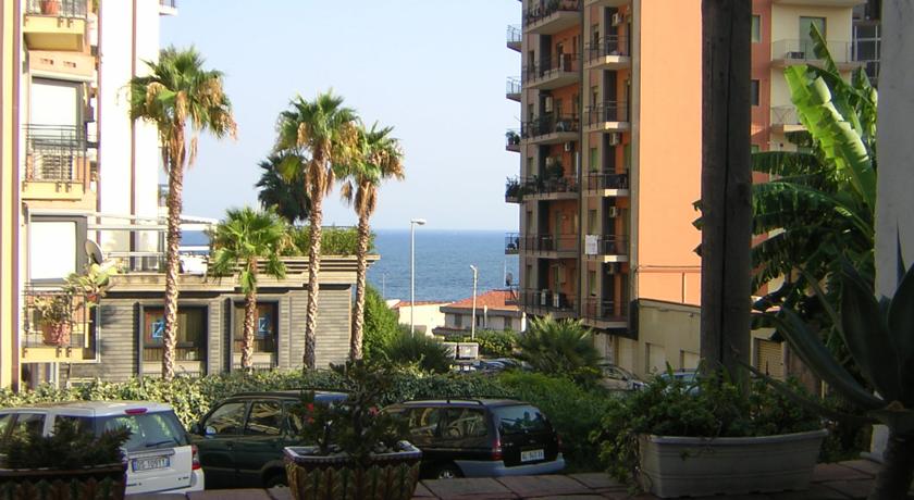 Фото 
Residenza Ugo Bassi
