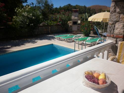 New Age Villa Tina