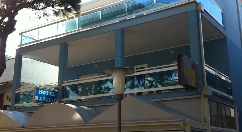 Фото 
Hotel Mediterranée
