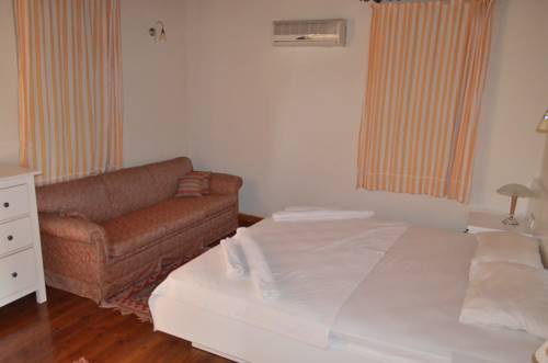 New Age Villa Azize