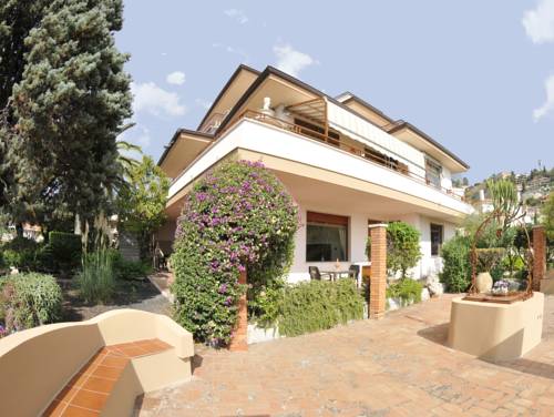 Фото 
Fleur de Lis Loft
