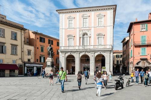 Фото 
Happy House
