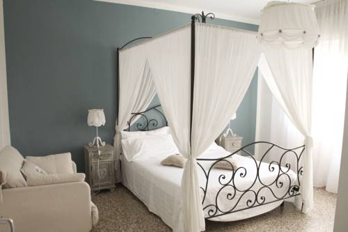 Фото 
Outlet Sweet Venice
