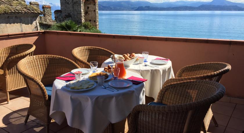 Фото 
Porto Valentino Apartment
