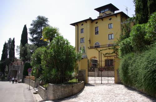 Фото 
Hotel Benaco

