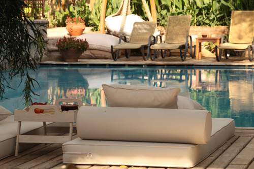 
Jade Residence Adult Only
