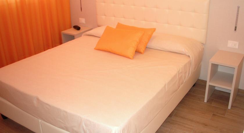 Фото 
Villa Sylva Suites
