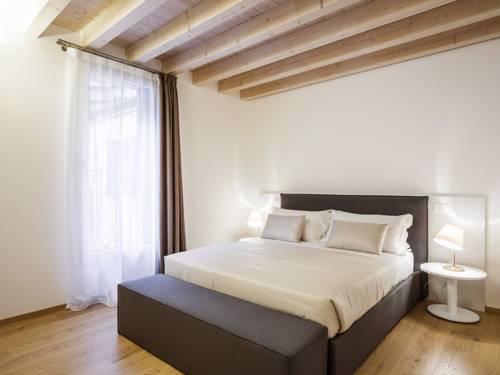 Фото 
Alloggi Pontecorvo
