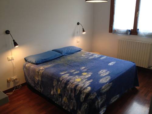 Фото 
Flora Park Deluxe Hotel Apartments
