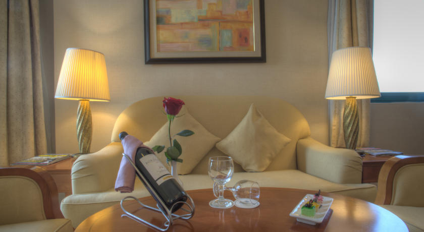 Фото 
Golden Tulip Hotel Apartments
