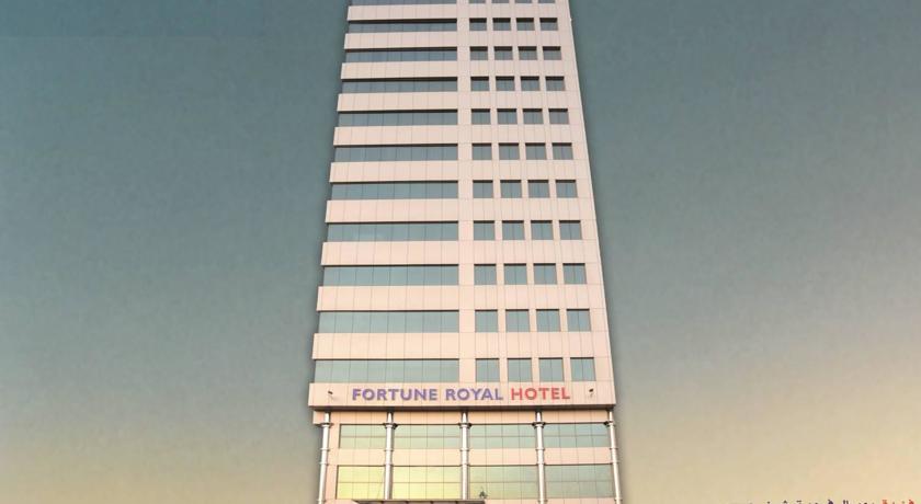
Captain Apartments
