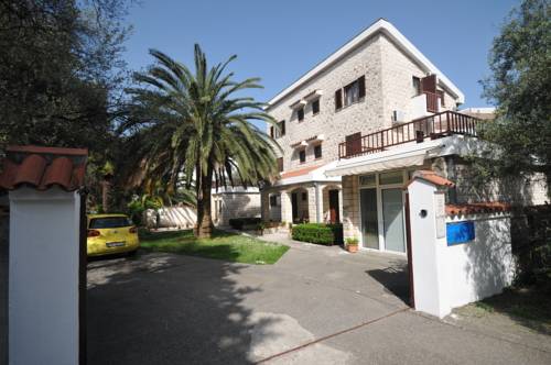 
J & P Apartments
