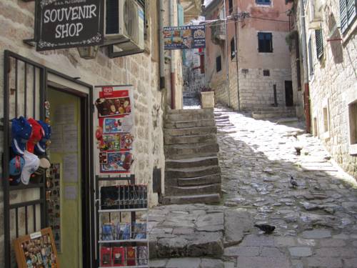 
Kotor Kelly Apartments
