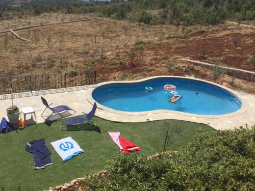 Фото 
Apartment Luks
