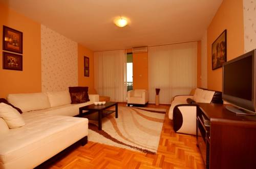 Фото 
Dajkovic Apartmani
