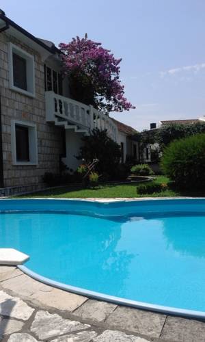 
Apartments Almaja Villa
