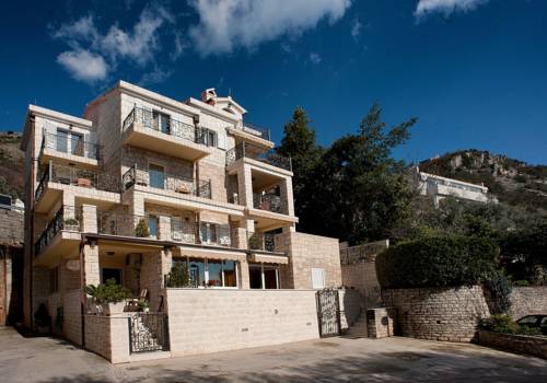 Фото 
Hotel Ambasador
