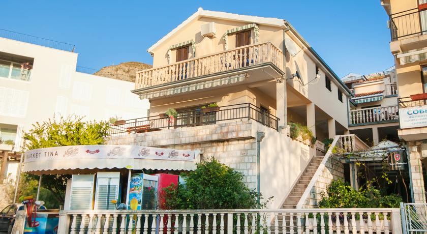
Open Sea Luxury Apartments
