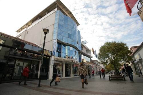 Фото 
Aparthotel David
