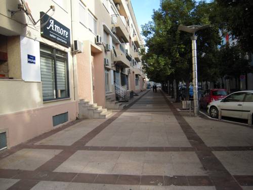 Фото 
Apartments Dora
