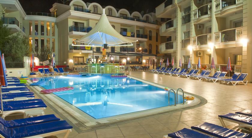 Фото 
Club Karakas
