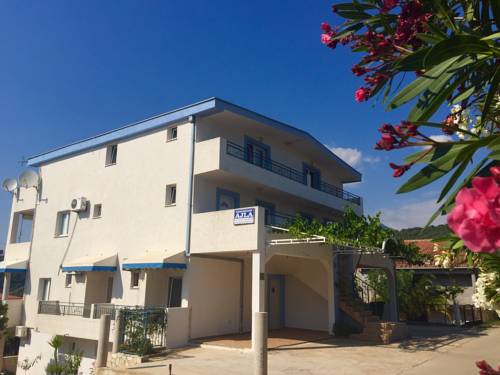 Фото 
Rooms Pahulja
