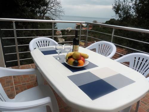 Фото 
Ranko Guesthouse
