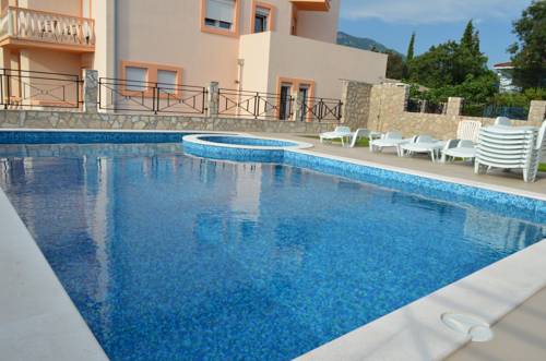 Фото 
Apartments Vojin
