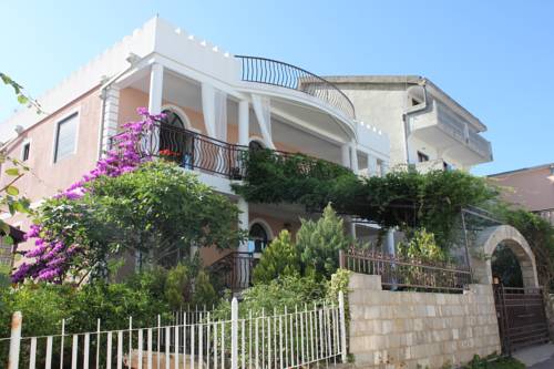 Фото 
Conte Hotel & Restaurant
