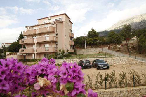 Фото 
Apartments Perasto
