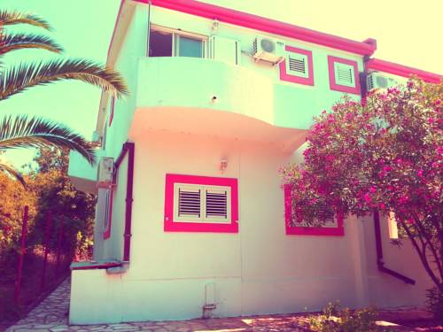 Фото 
Apartments Franovic
