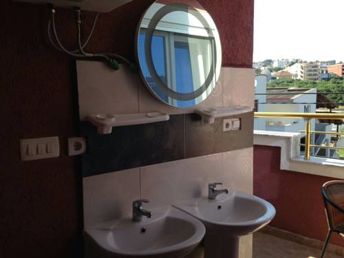 Фото 
Apartments Krivokapic
