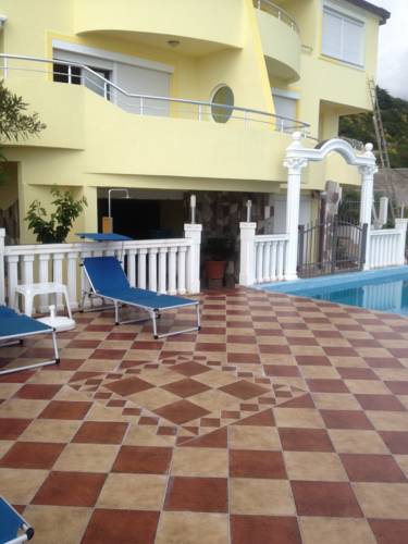 Фото 
Apartments Admiral
