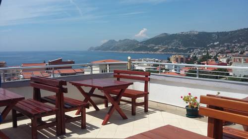 Фото 
Lovely Beach House
