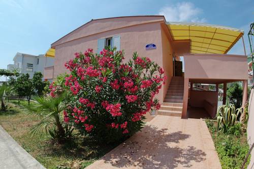 Фото 
Bogišić Rooms and Apartment
