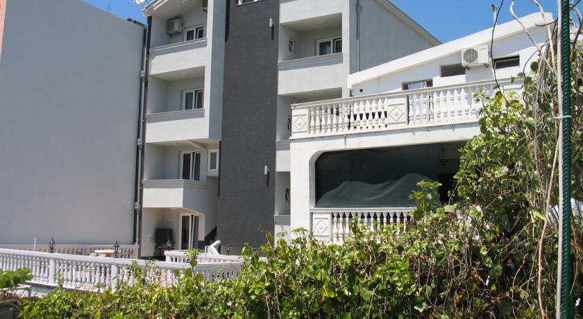 Фото 
Apartments Natasha
