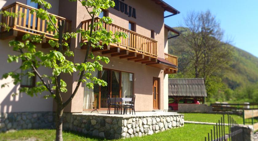 
Apartments Mijuskovic
