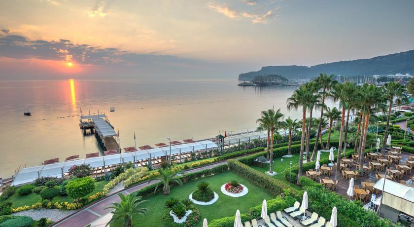
Golden Lotus Hotel
