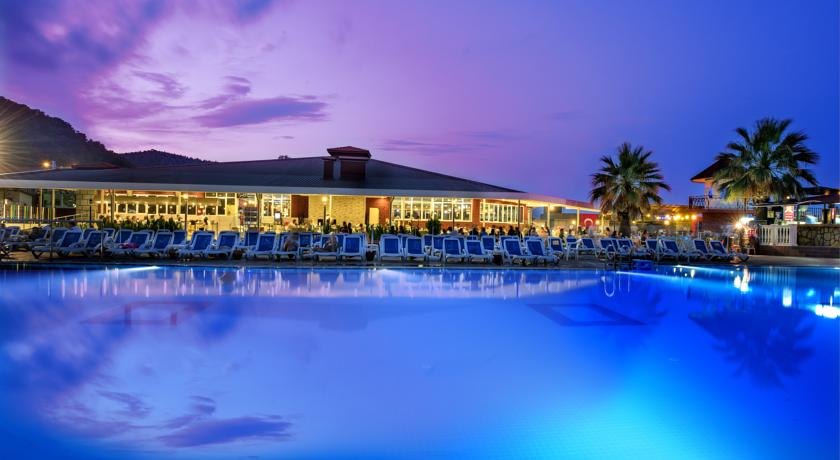
Sailor&#39;s Beach Club
