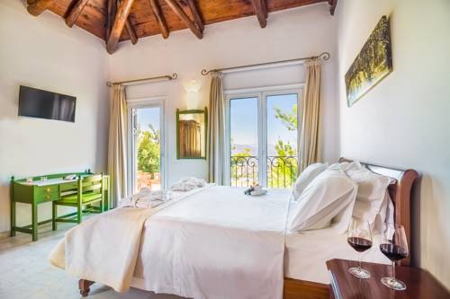 Фото 
Amazones Village Suites
