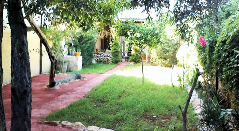 Фото 
Lofos Apartments
