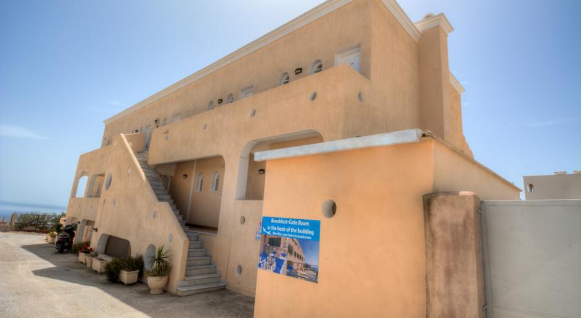 Фото 
Philoxenia Hotel & Studios
