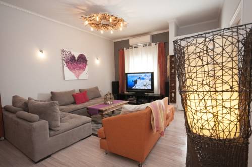 Фото 
Medieval Rose Hotel
