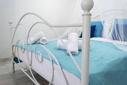 Фото 
Meltemi Apartments
